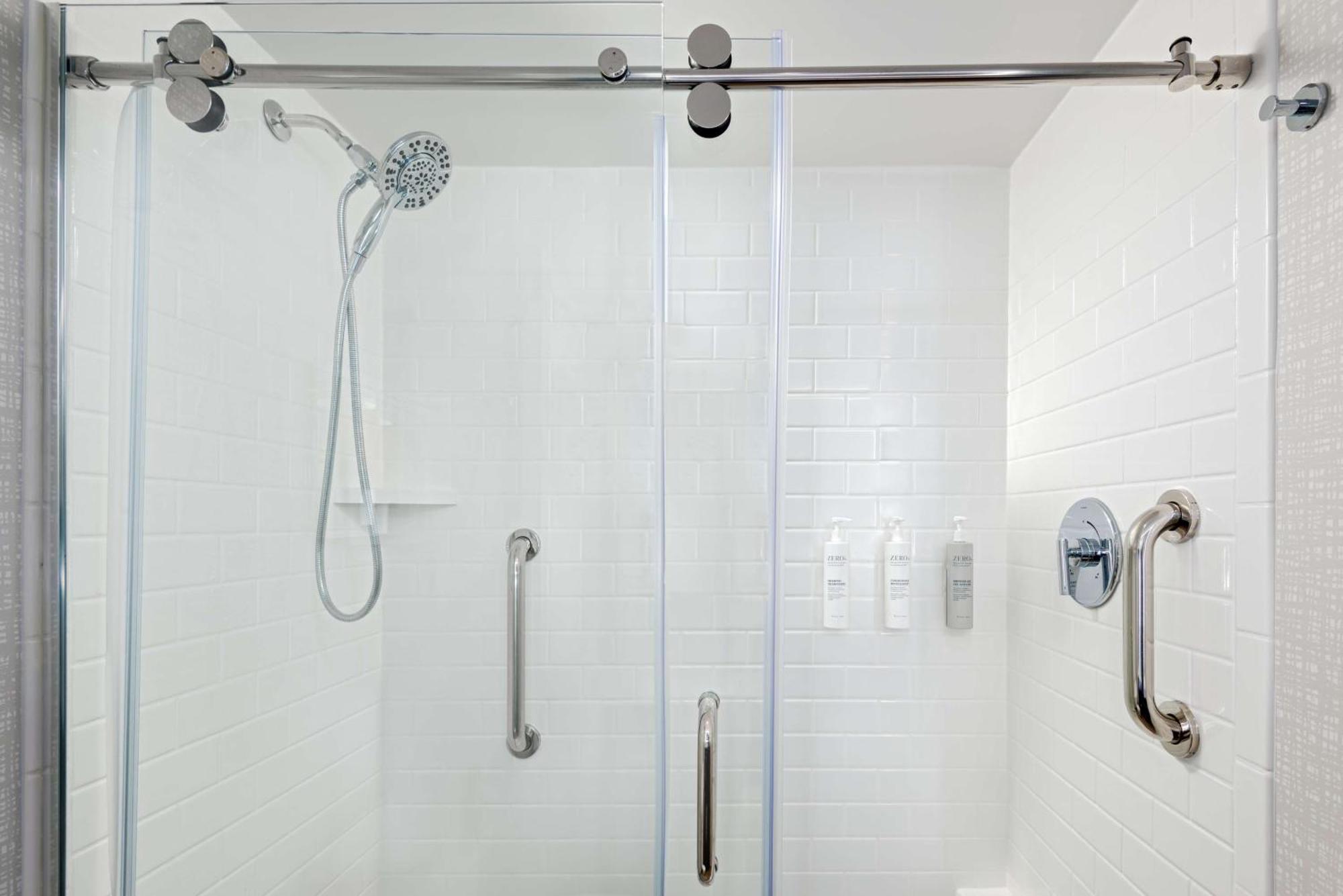 Hampton Inn & Suites Cleveland-Beachwood Zewnętrze zdjęcie