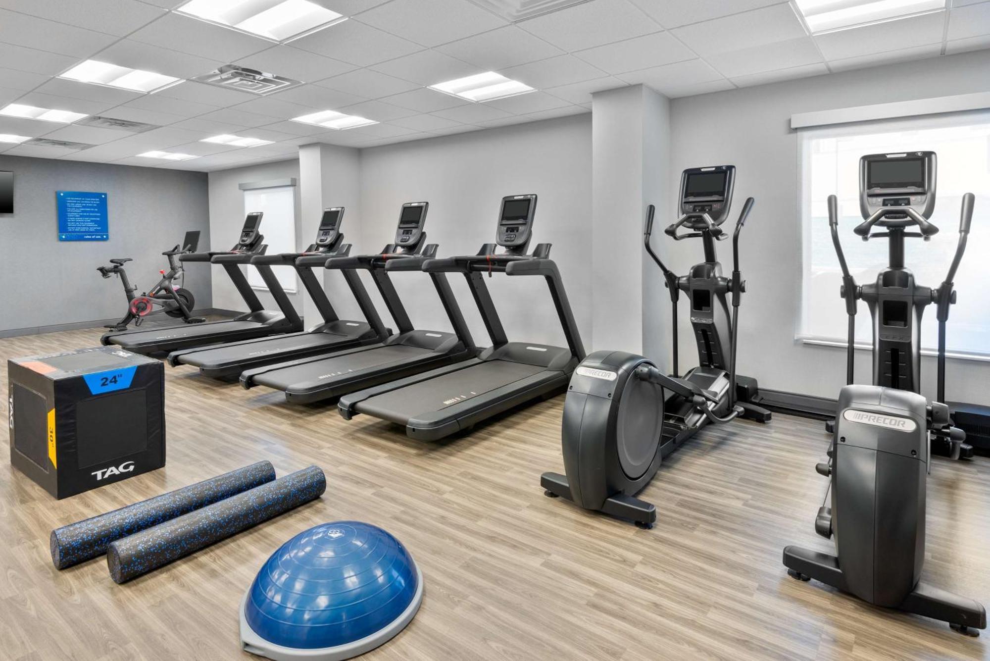 Hampton Inn & Suites Cleveland-Beachwood Zewnętrze zdjęcie