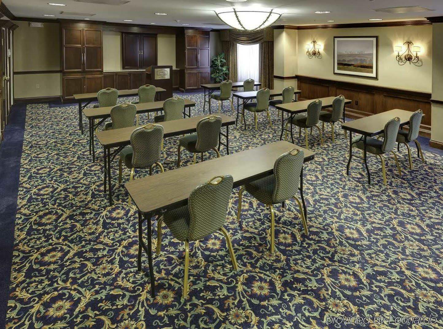 Hampton Inn & Suites Cleveland-Beachwood Zewnętrze zdjęcie